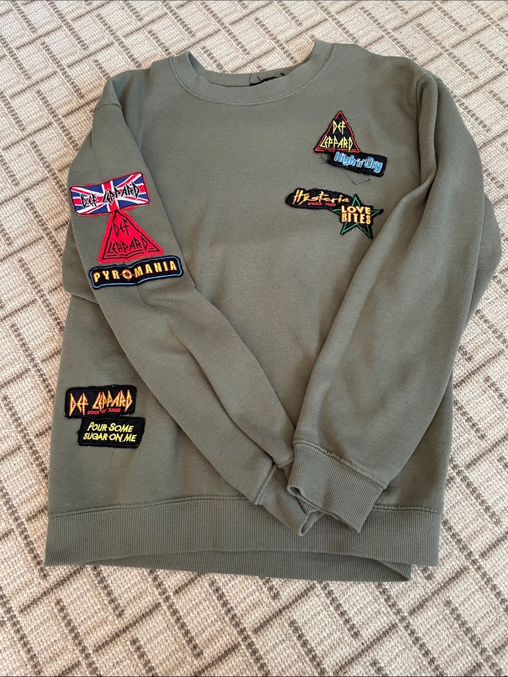 Patch Crewneck Sweatshirt in Olive Green